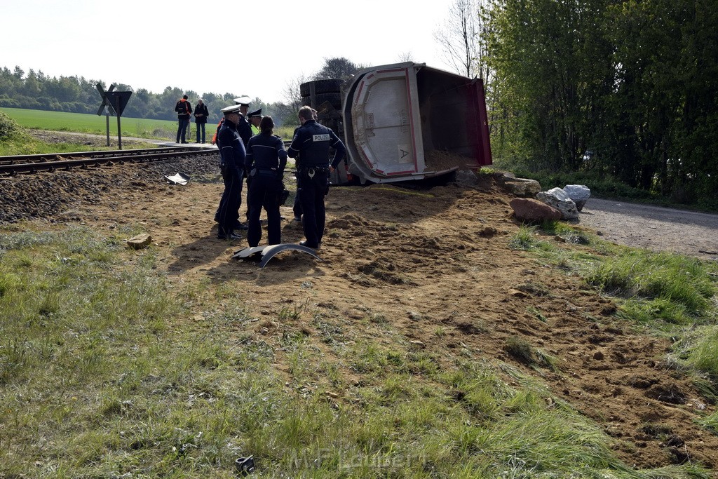 Schwerer VU LKW Zug Bergheim Kenten Koelnerstr P248.JPG - Miklos Laubert